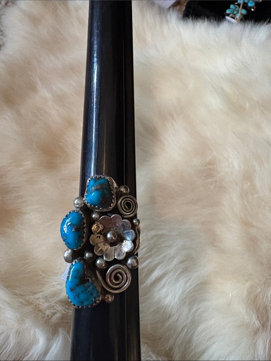 Native American Jewelry - Turquoise Floral Silver-Accent Statement Ring - Bright Turquoise